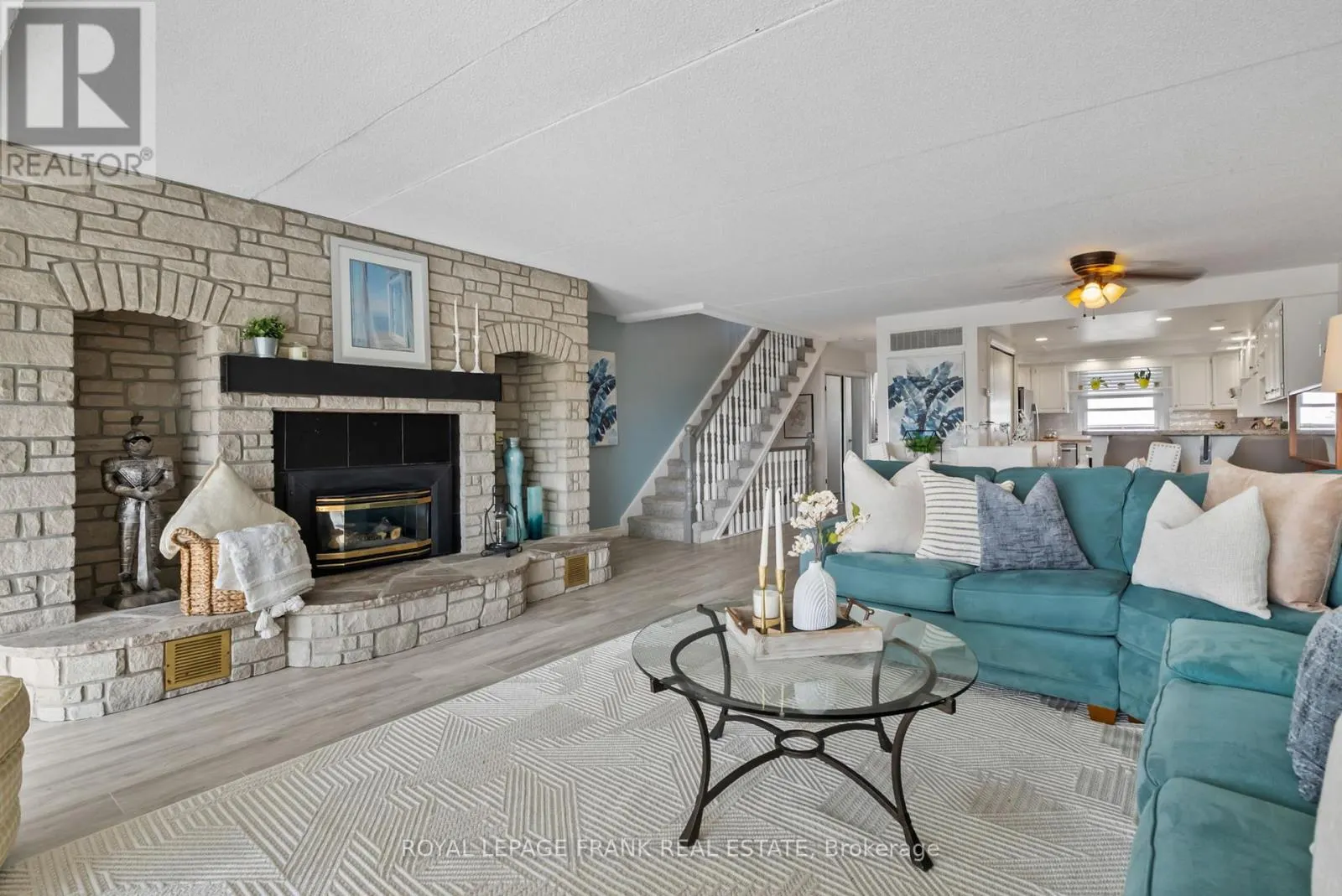 15 - 120 PORT DARLINGTON ROAD, #15