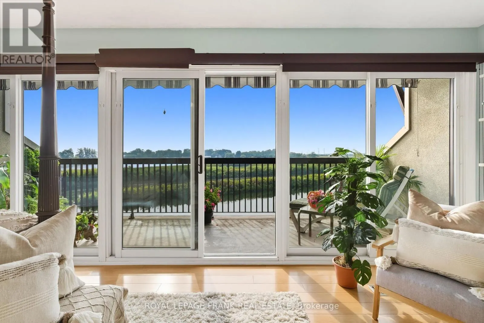 15 - 120 PORT DARLINGTON ROAD, #15