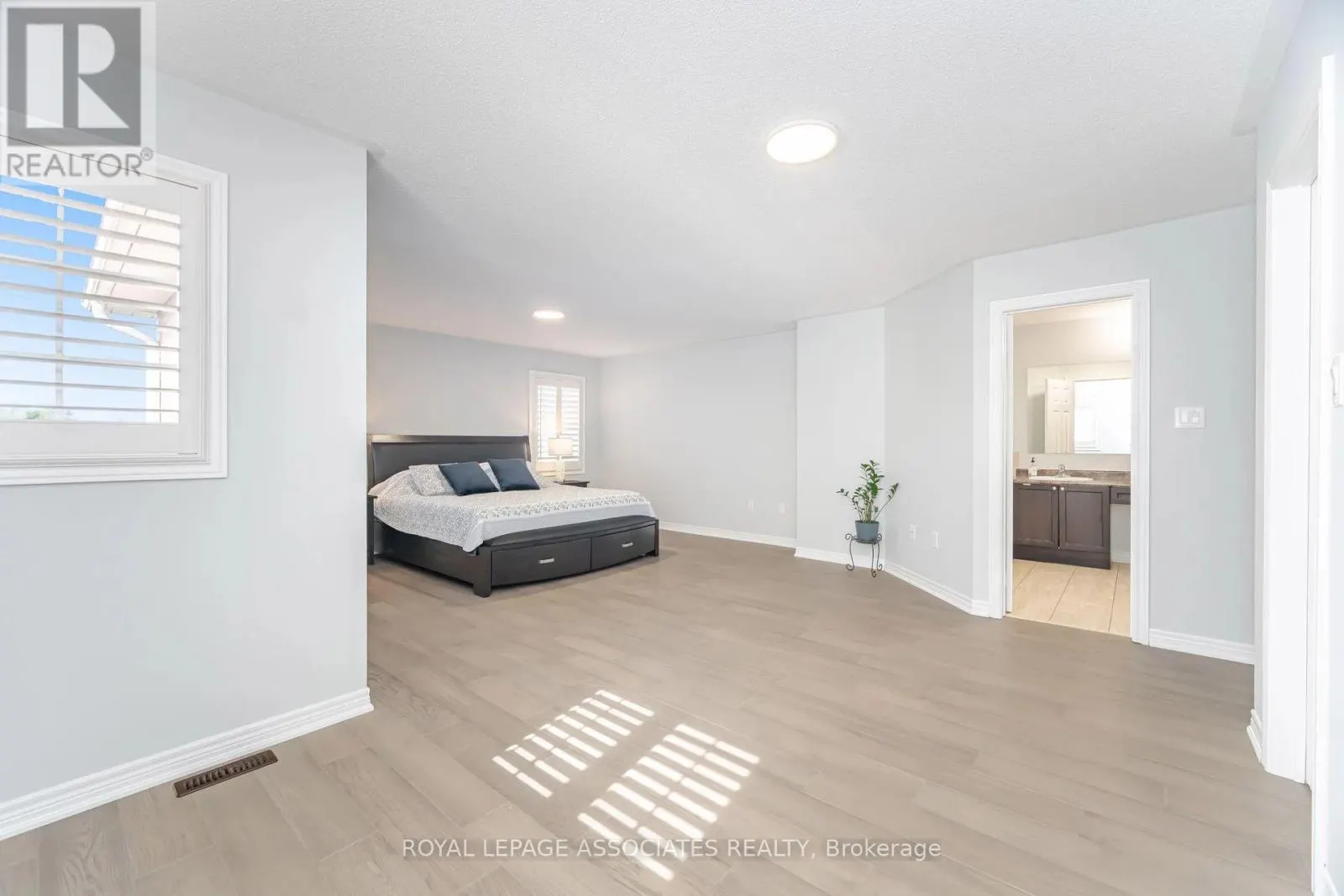 64 ATHERTON AVENUE N