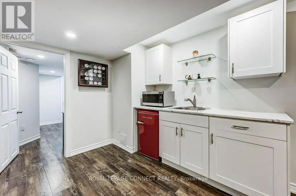 89 JAMES GOVAN DRIVE