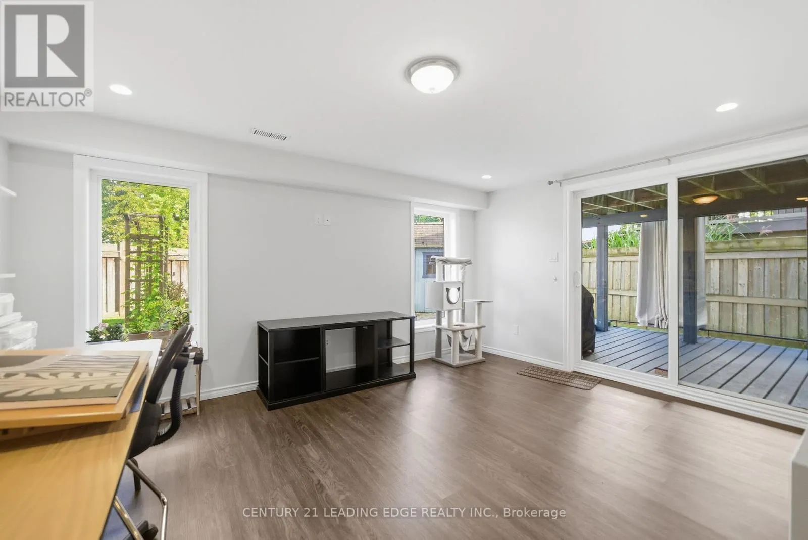 43 SECLUSION COURT