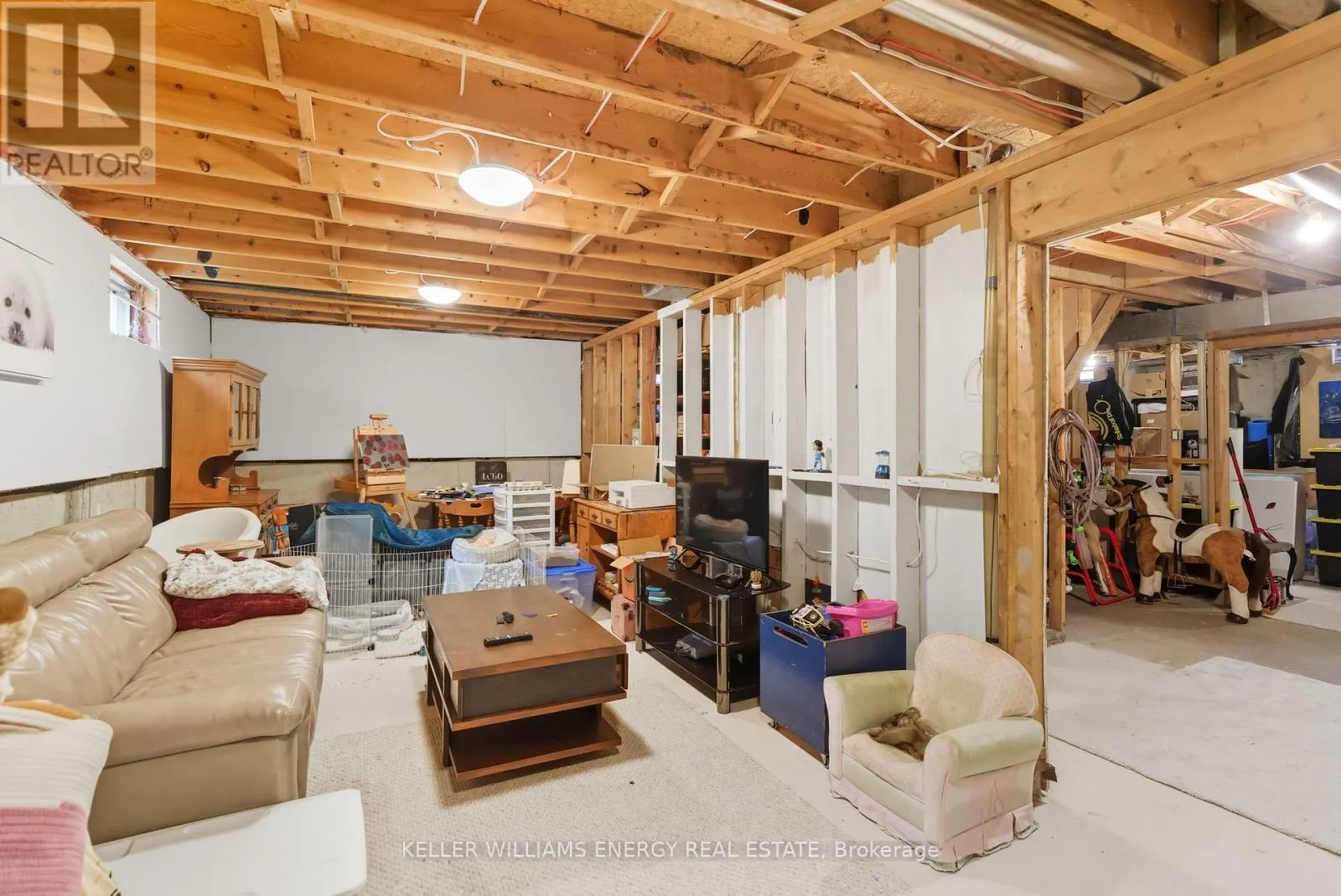 54 CANADIAN OAKS DRIVE