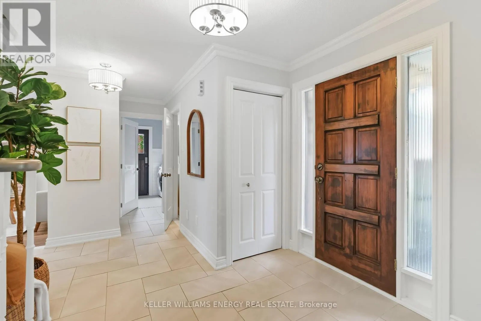 54 CANADIAN OAKS DRIVE
