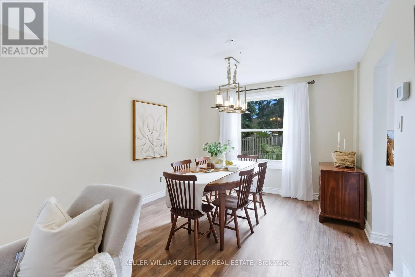 54 CANADIAN OAKS DRIVE