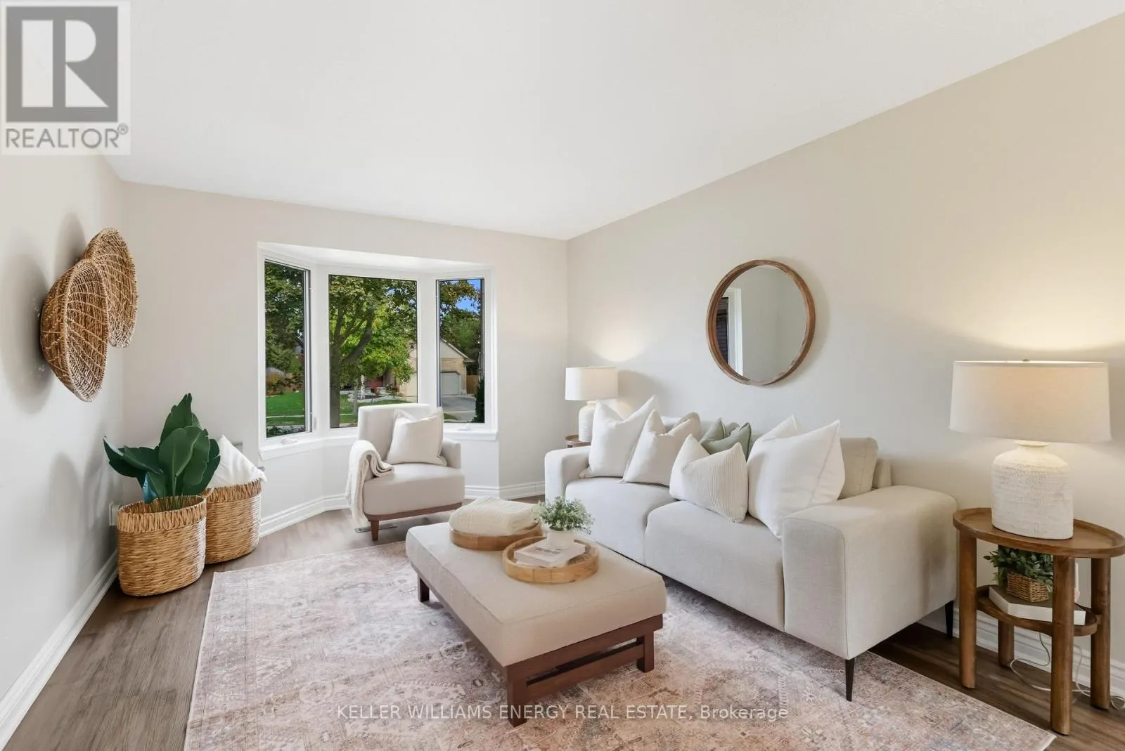 54 CANADIAN OAKS DRIVE