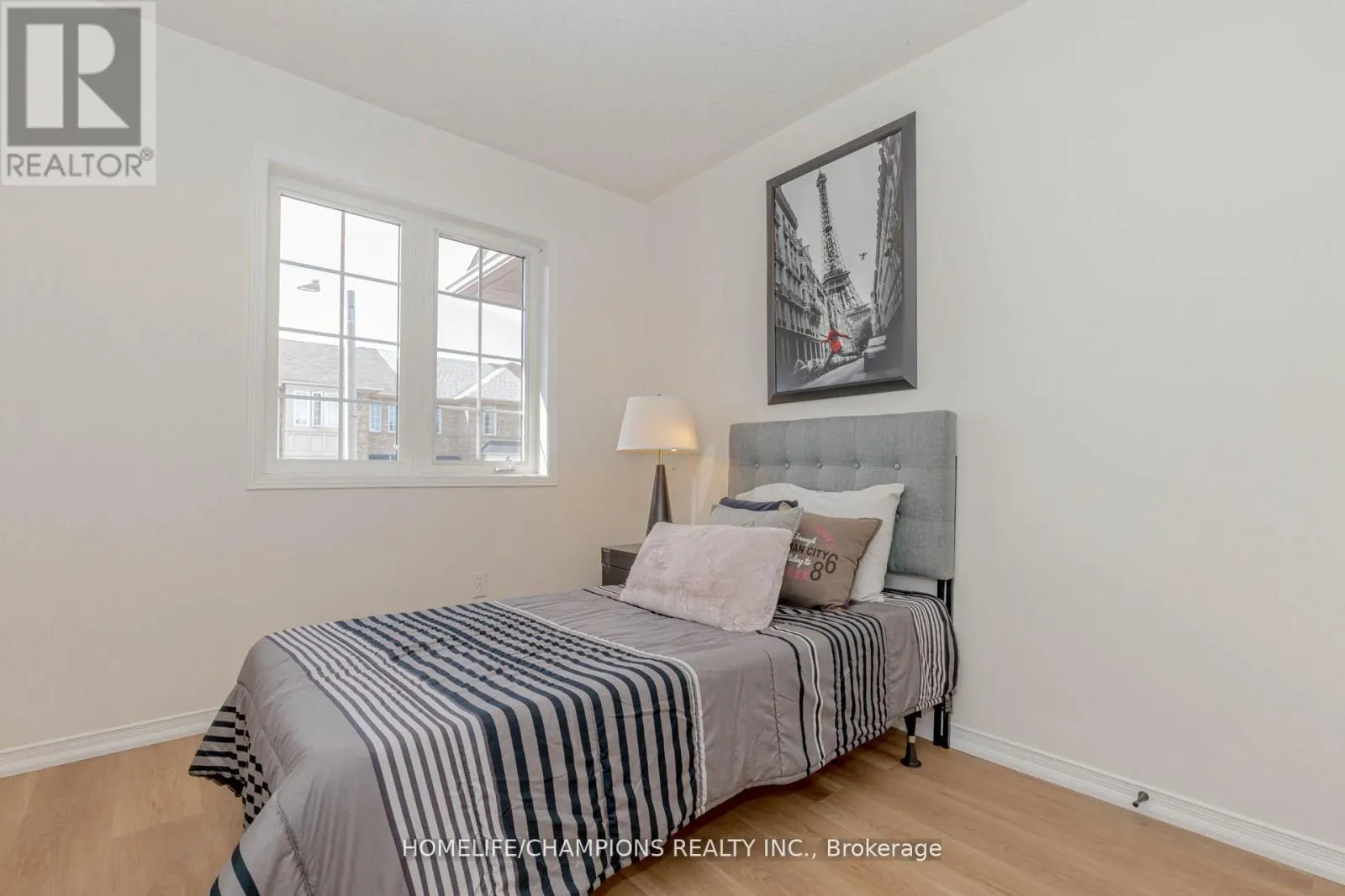 27 TASKER CRESCENT