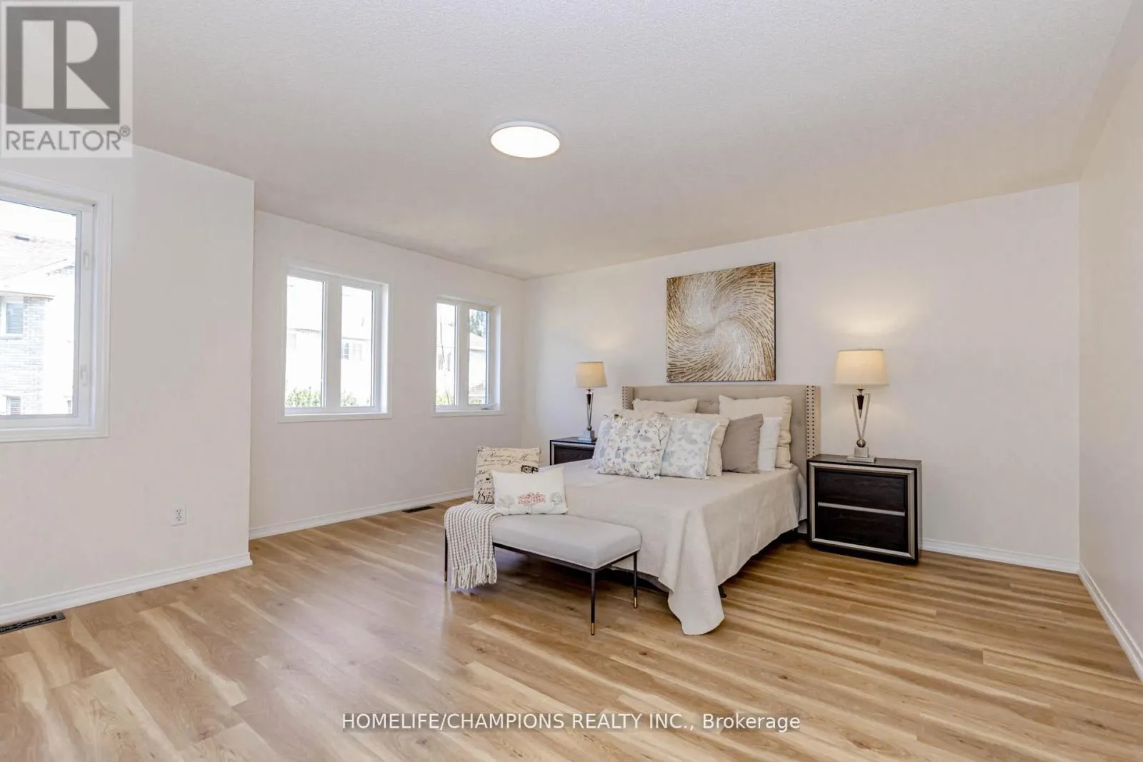 27 TASKER CRESCENT