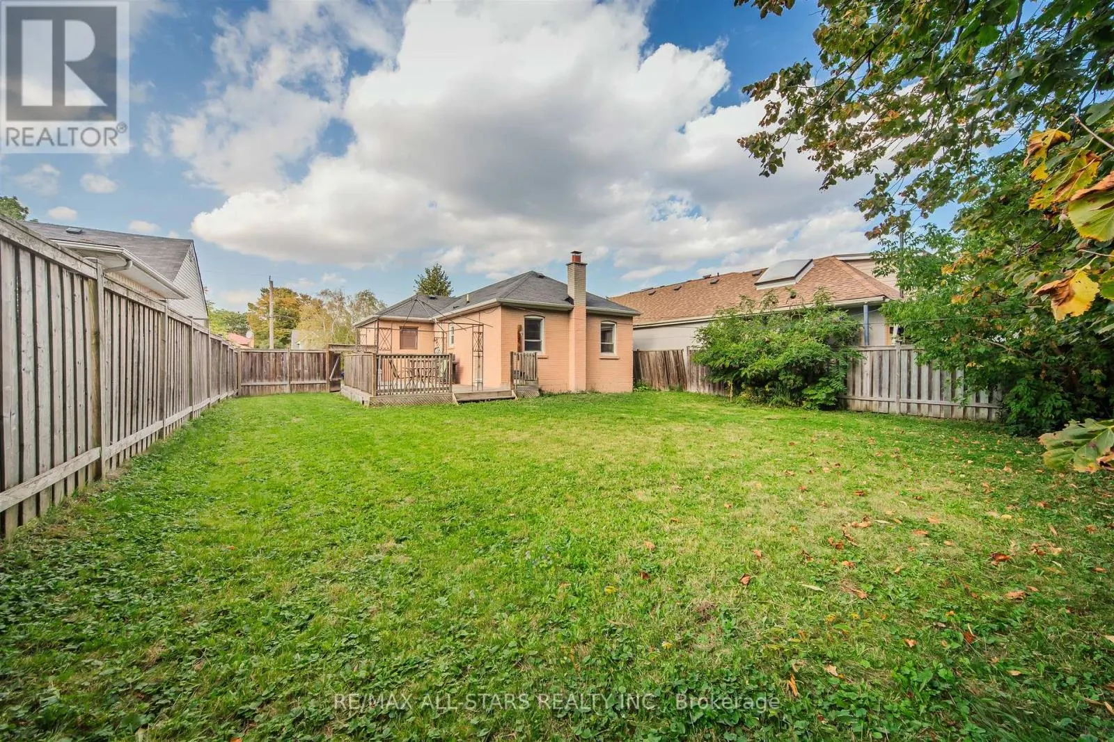 27 MARTINDALE ROAD