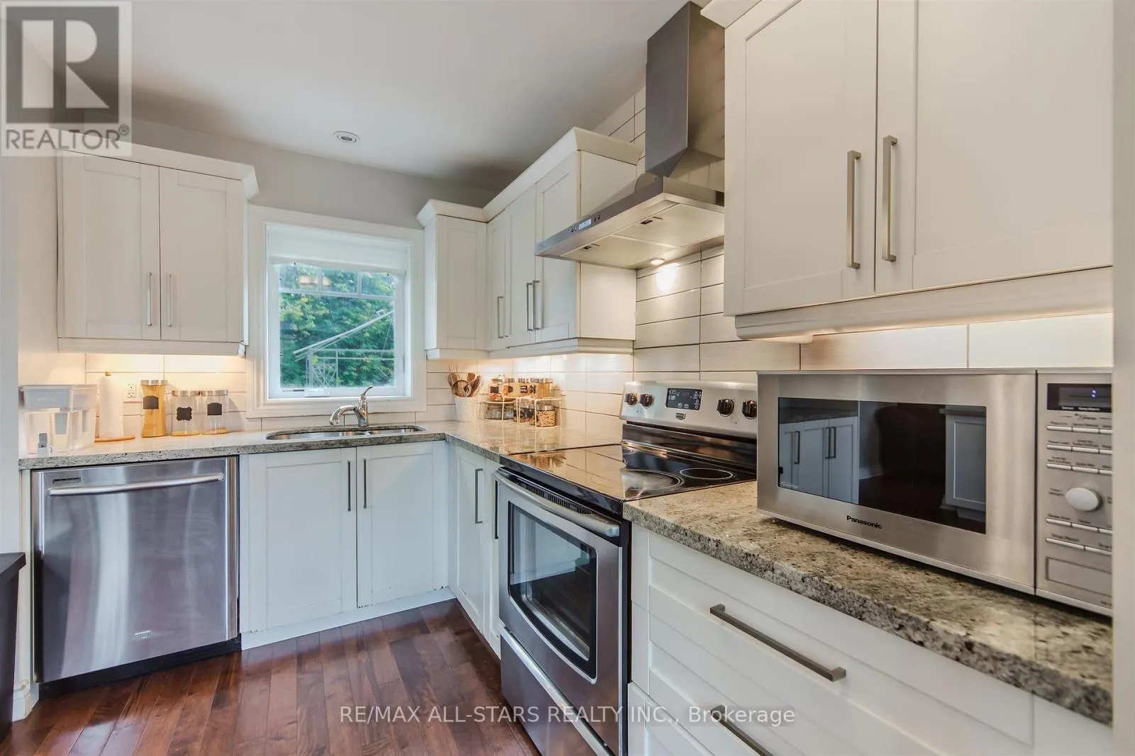 27 MARTINDALE ROAD