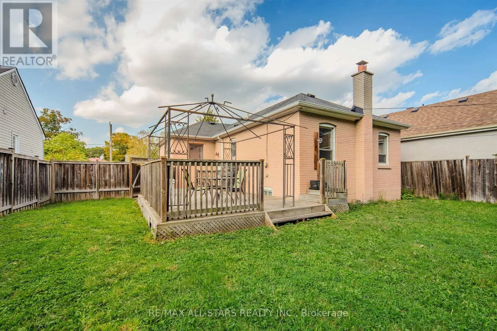 27 MARTINDALE ROAD