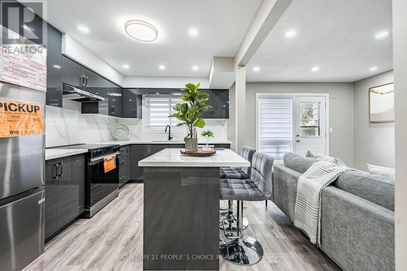 25 - 506 NORMANDY STREET