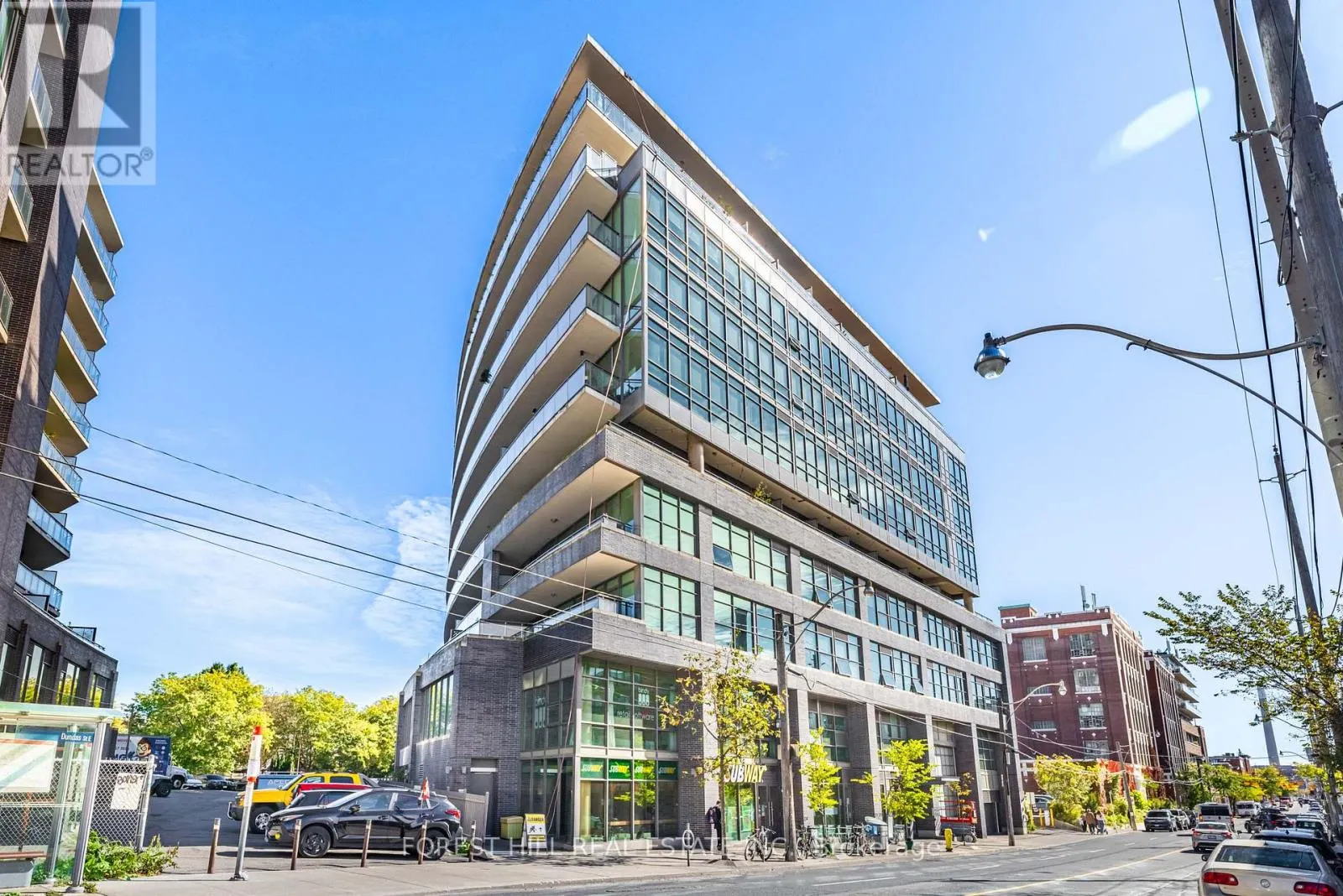 607 - 319 CARLAW AVENUE