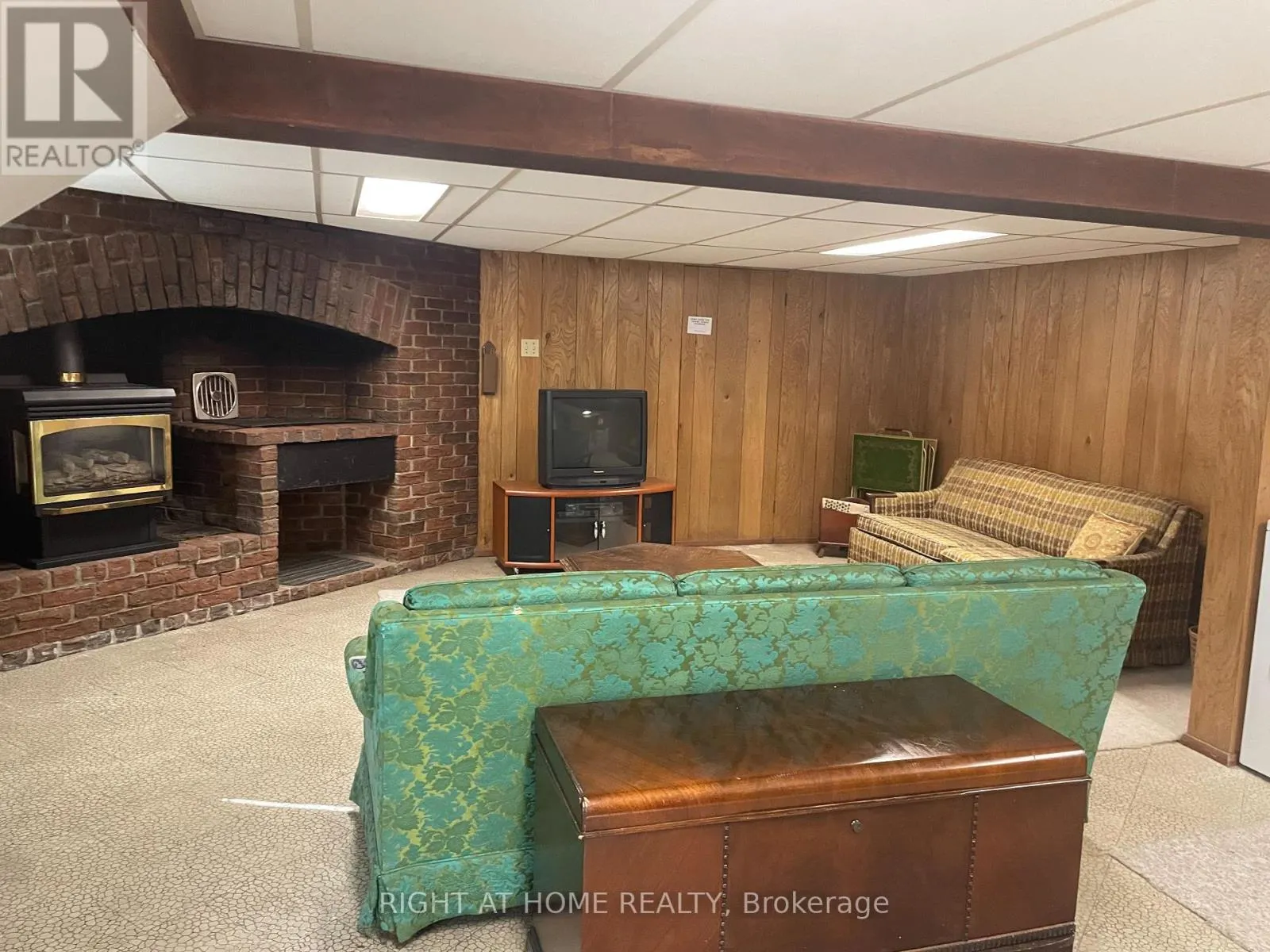 82 CEDARCREST BOULEVARD