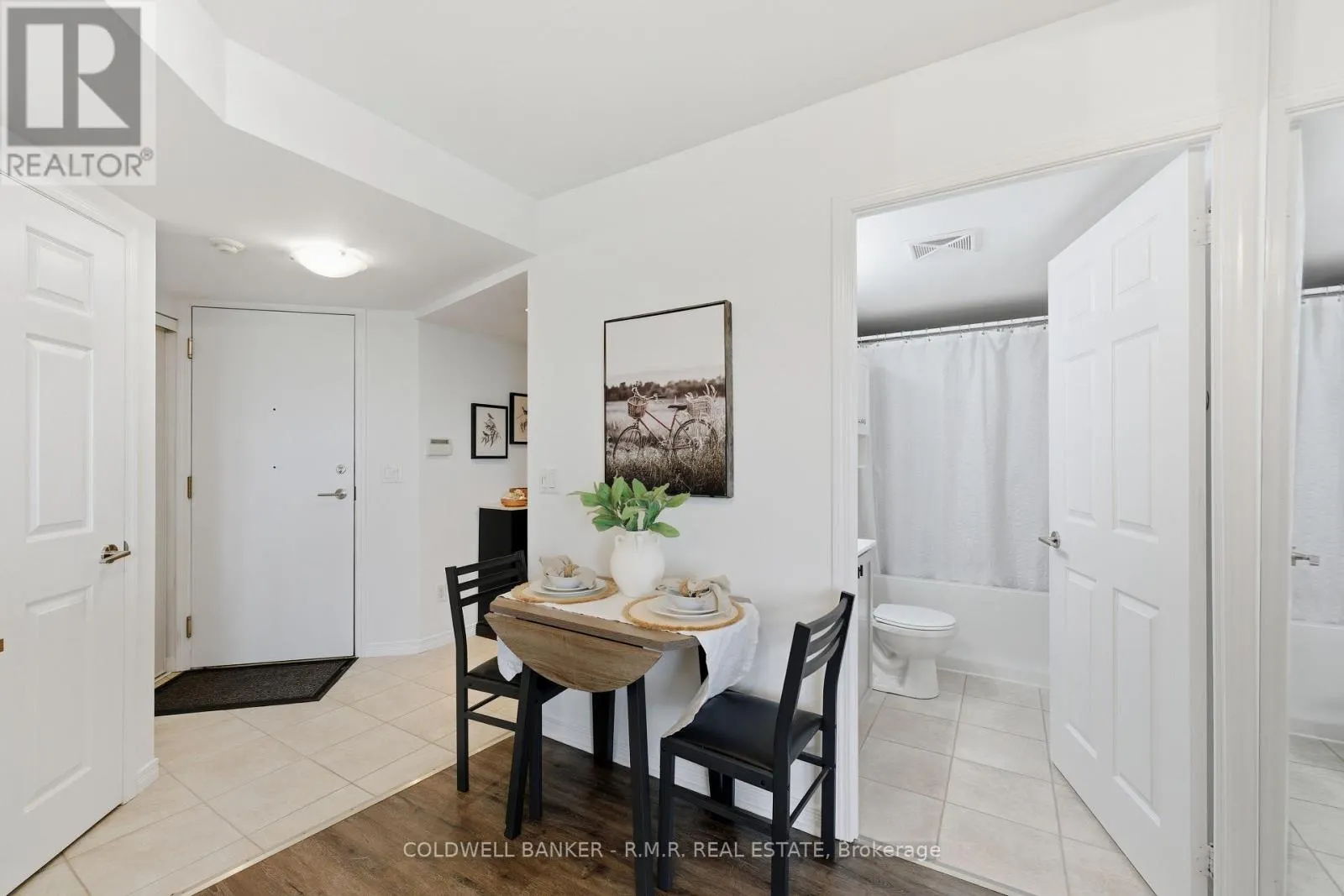517 - 340 WATSON STREET W, #517