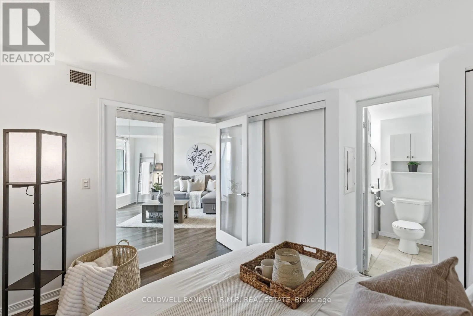 517 - 340 WATSON STREET W, #517