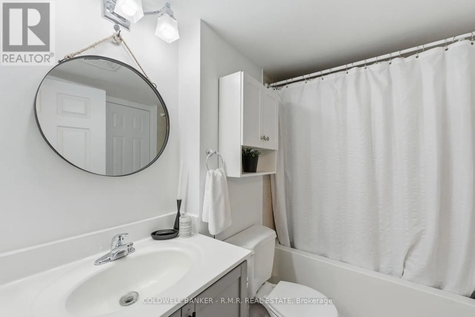 517 - 340 WATSON STREET W, #517