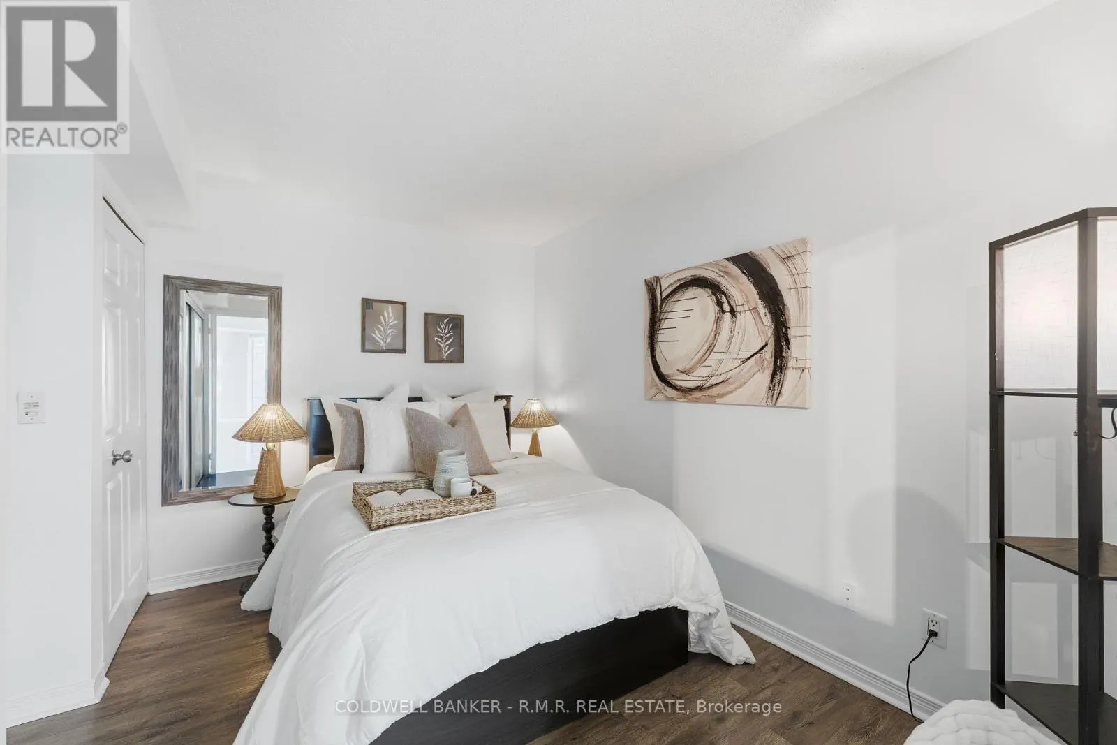 517 - 340 WATSON STREET W, #517