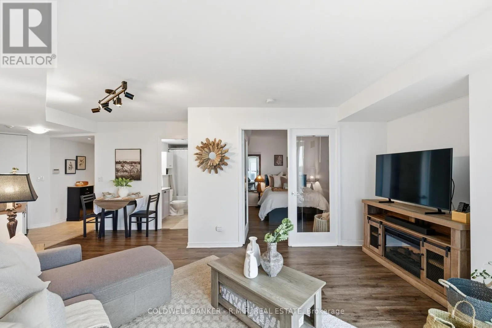 517 - 340 WATSON STREET W, #517