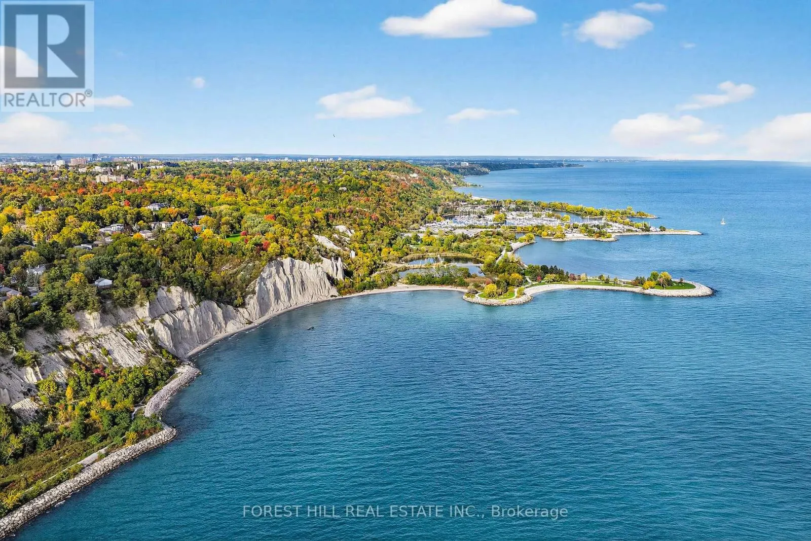41 CLIFFSIDE DRIVE