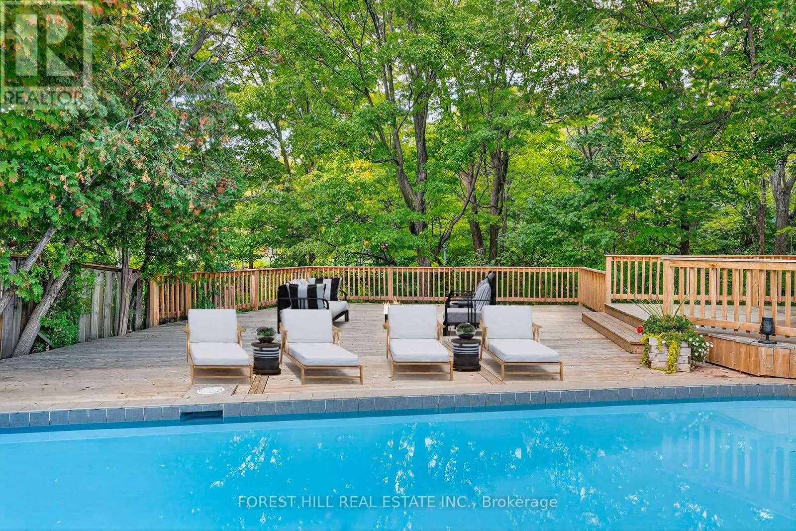 41 CLIFFSIDE DRIVE