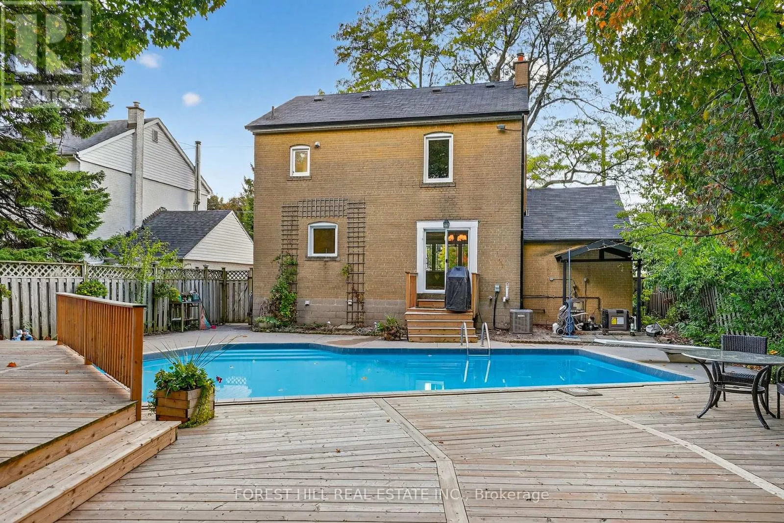 41 CLIFFSIDE DRIVE