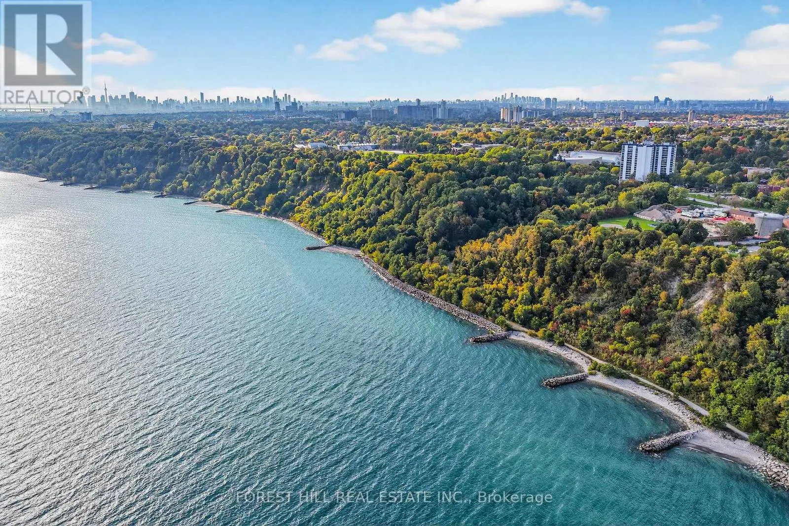 41 CLIFFSIDE DRIVE