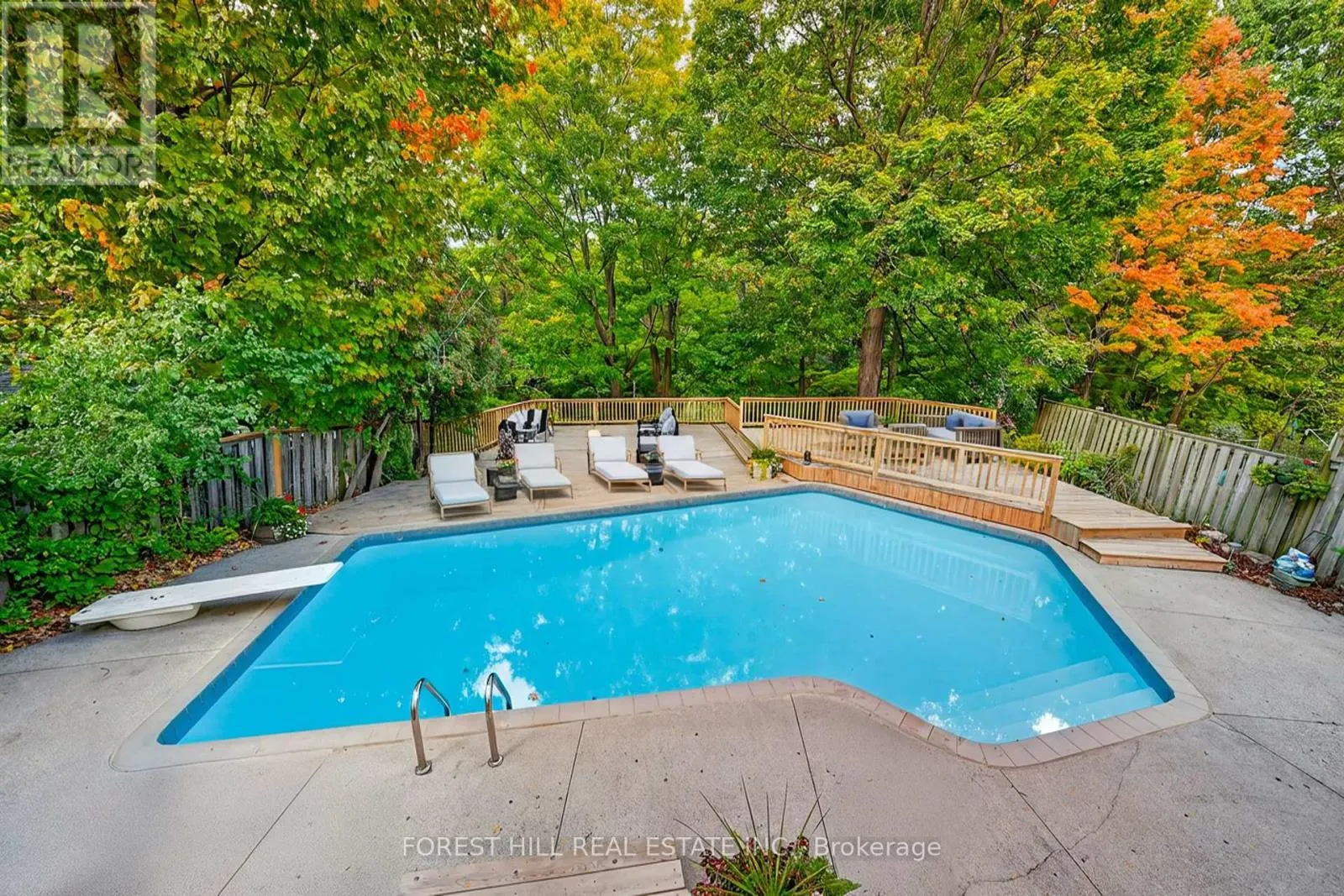 41 CLIFFSIDE DRIVE