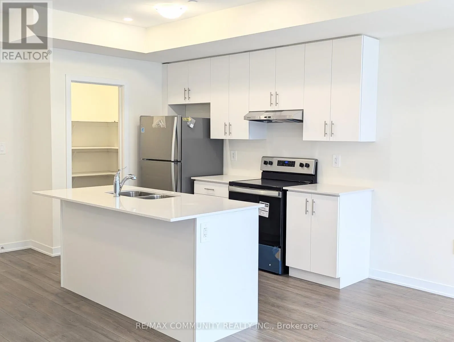 312 - 755 OMEGA DRIVE N