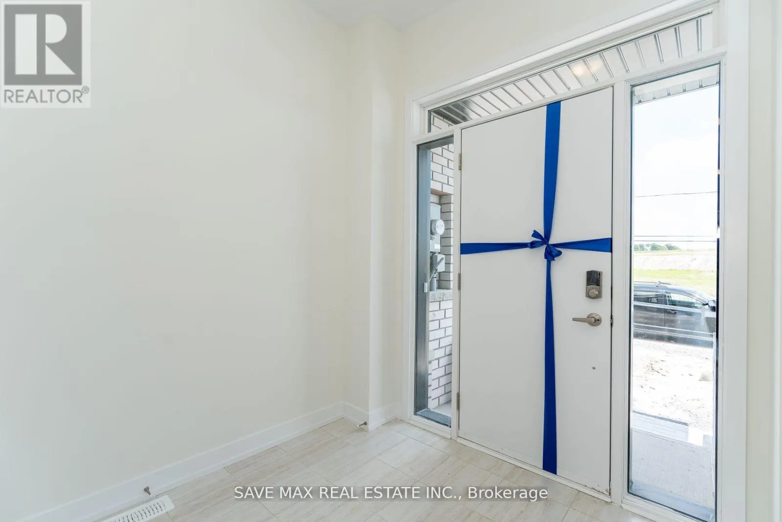 1082 THOMPSON DRIVE
