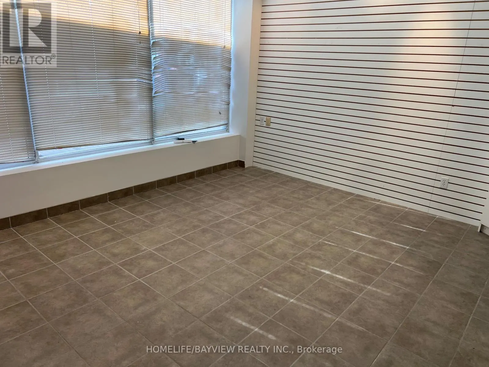 2 - 4465 SHEPPARD AVENUE E