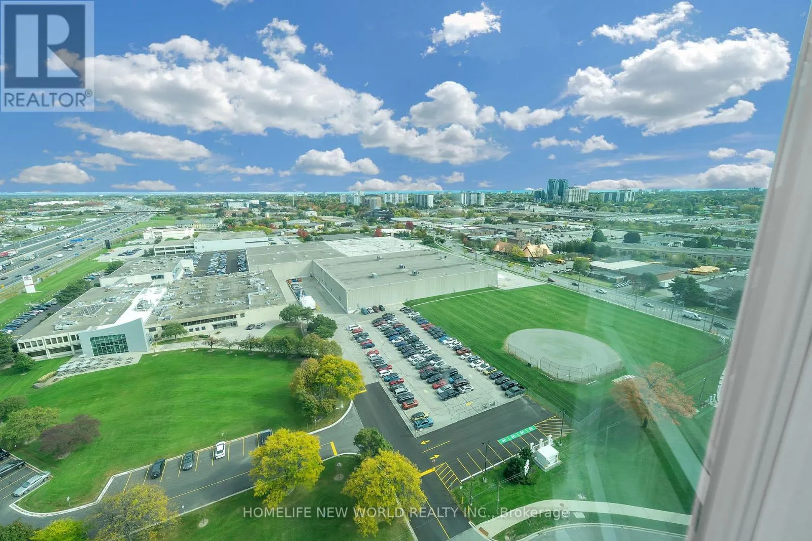 2510 - 11 LEE CENTRE DRIVE