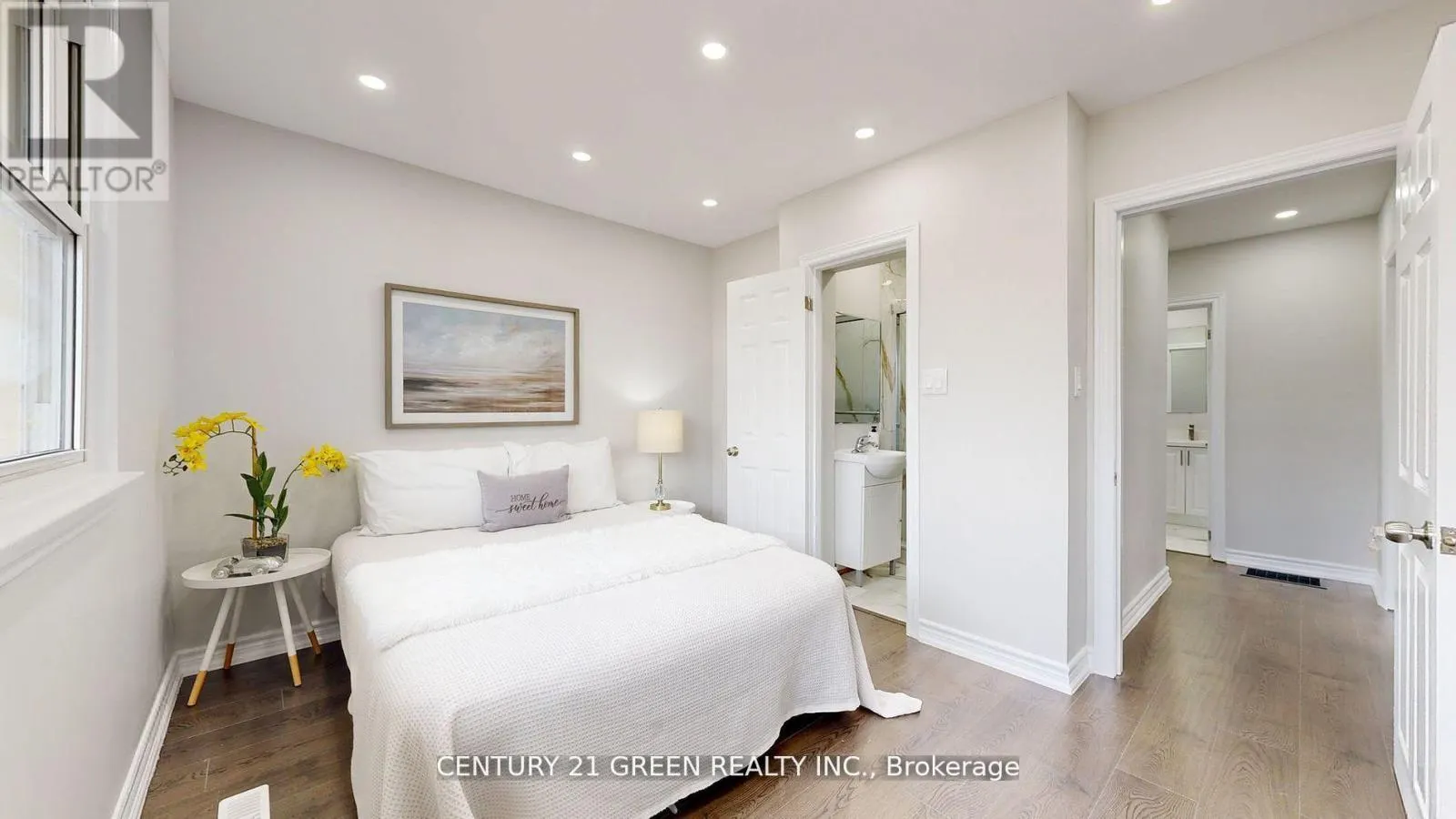 MAIN - 1813 ROSSLAND ROAD E