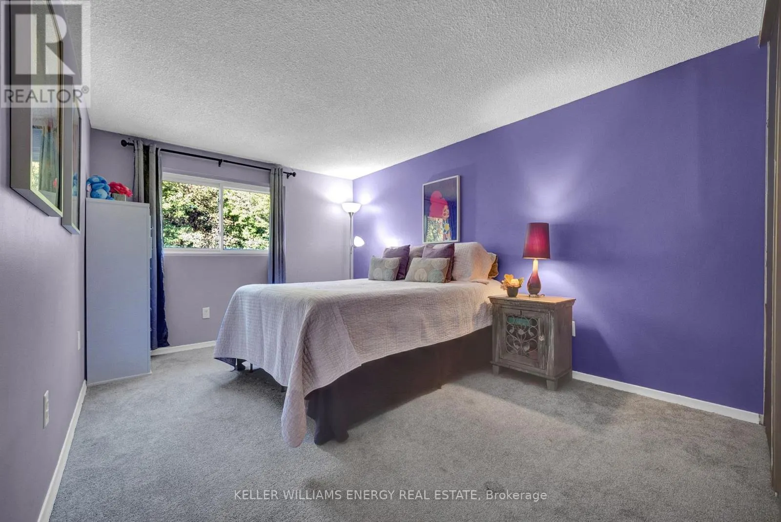 518 CAMELOT DRIVE