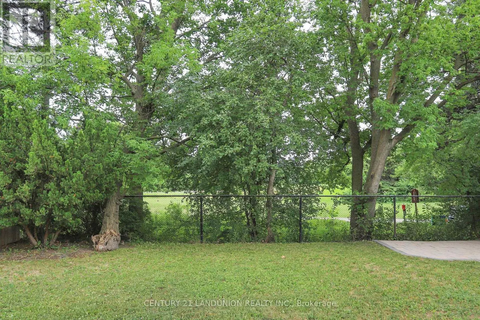757 HUNTINGWOOD DRIVE