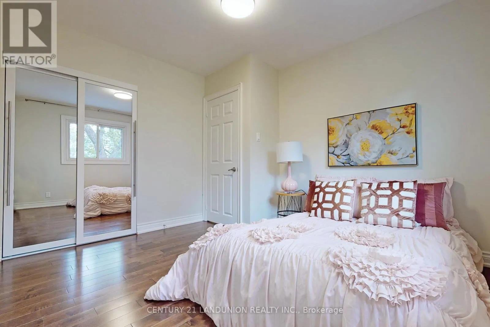 757 HUNTINGWOOD DRIVE