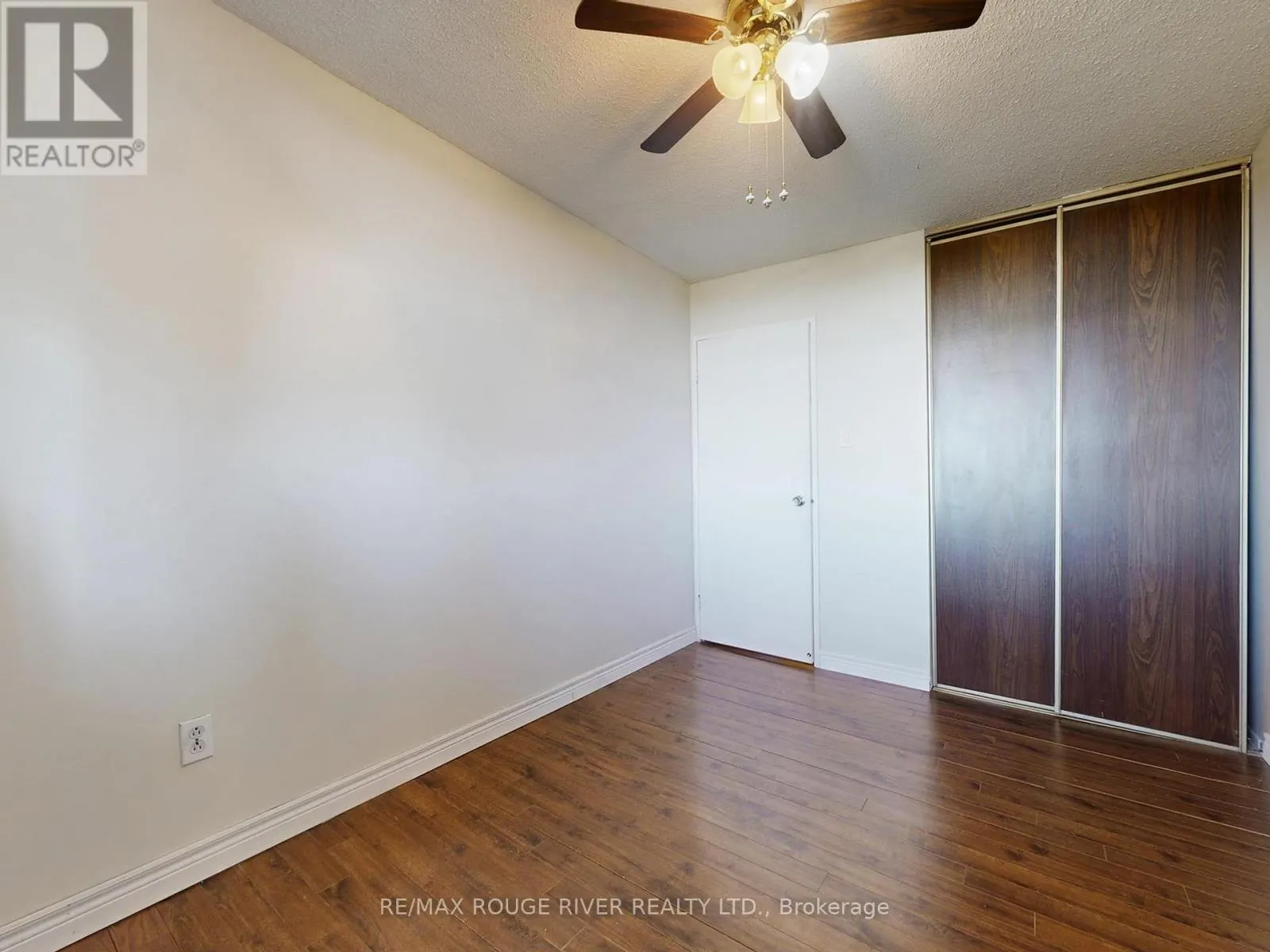 902 - 44 FALBY COURT