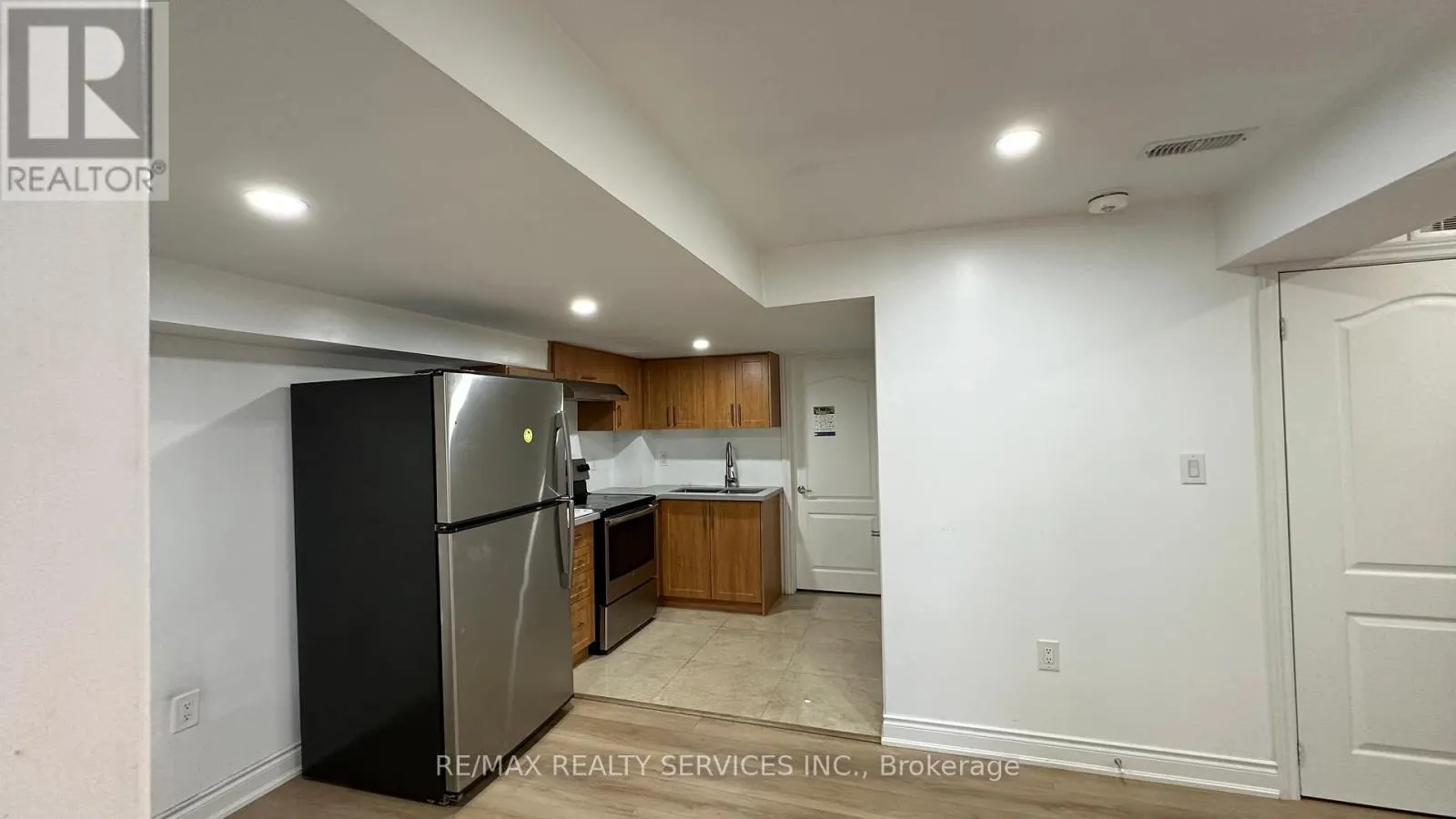 BSMT - 973 BLACK CHERRY DRIVE