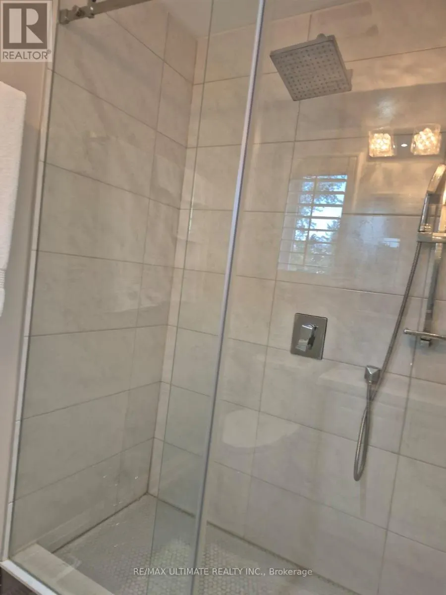 ROOM 2 - 369 LAWSON ROAD
