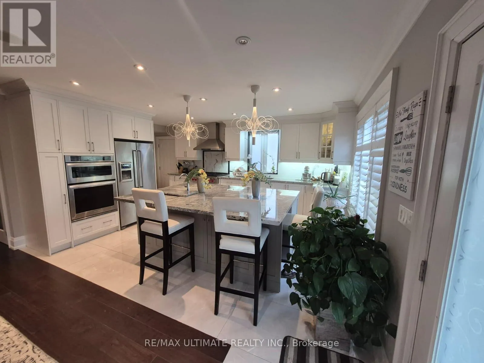 ROOM 2 - 369 LAWSON ROAD