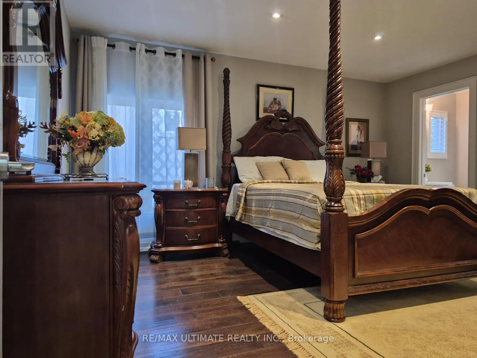 ROOM 2 - 369 LAWSON ROAD