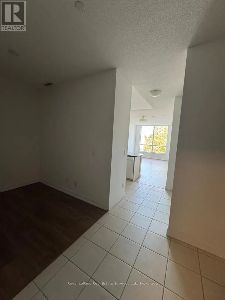 213 - 8 TRENT AVENUE, #213