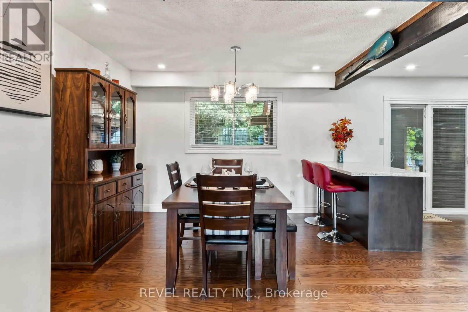 441 CRESTWOOD DR DRIVE N