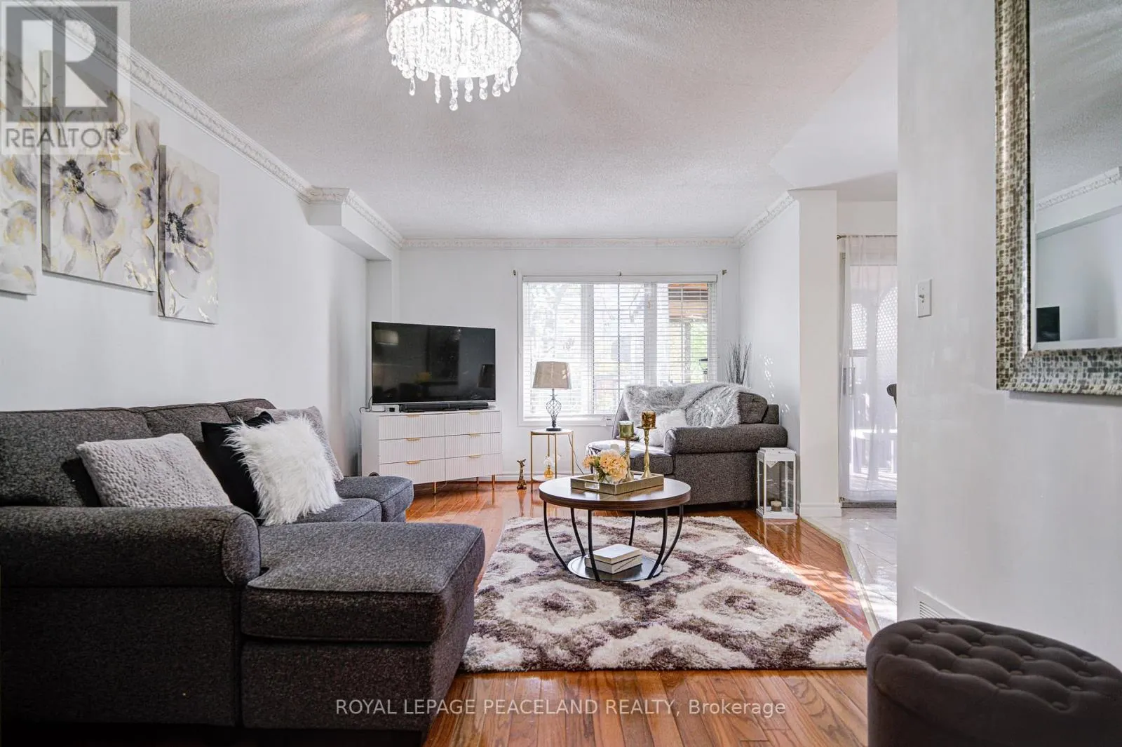 14 OGLEVIE DRIVE