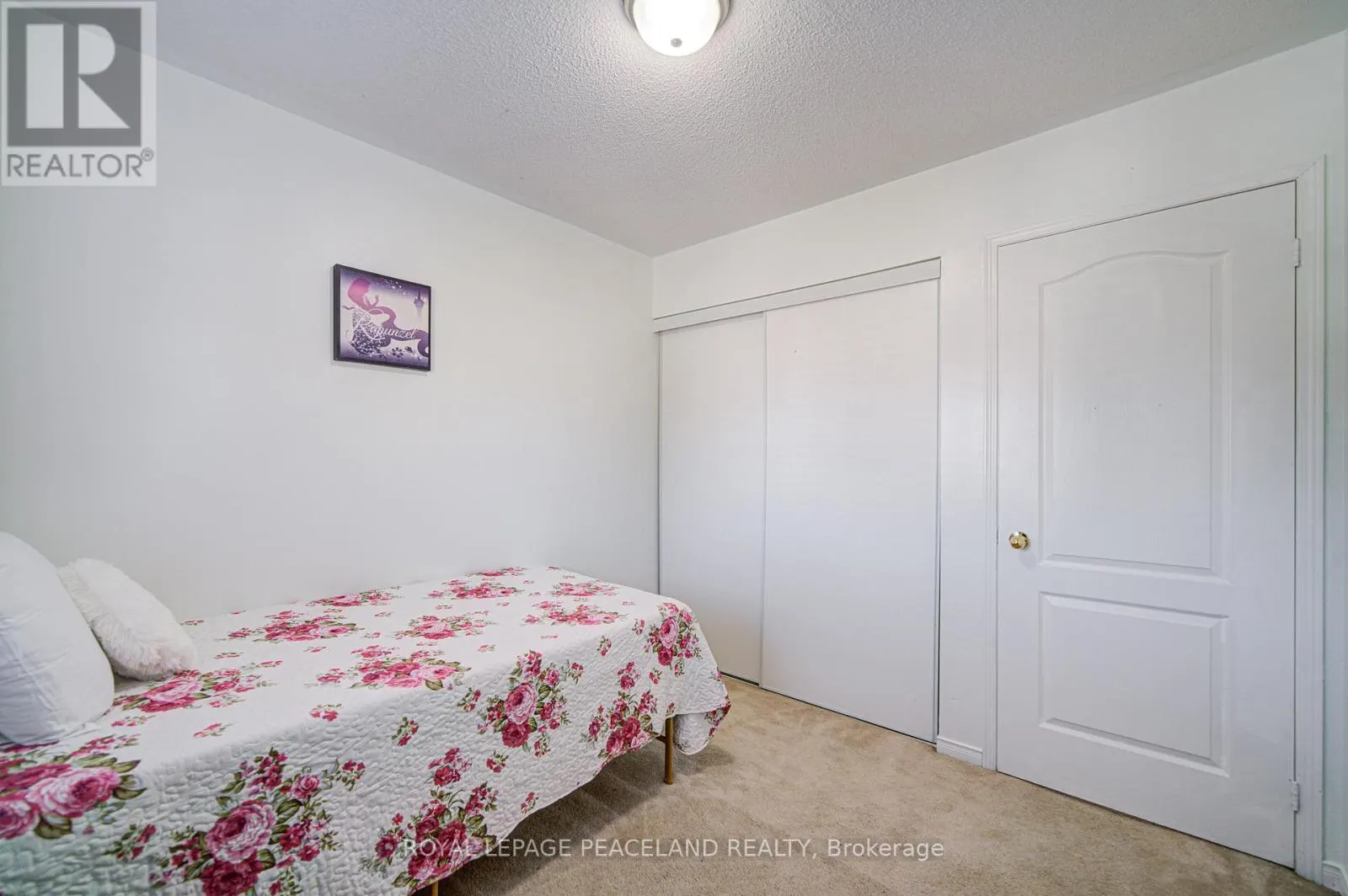 14 OGLEVIE DRIVE