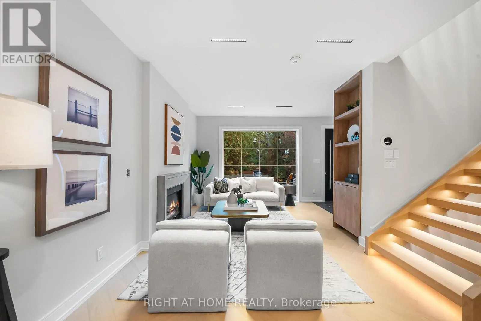 98 DIXON AVENUE
