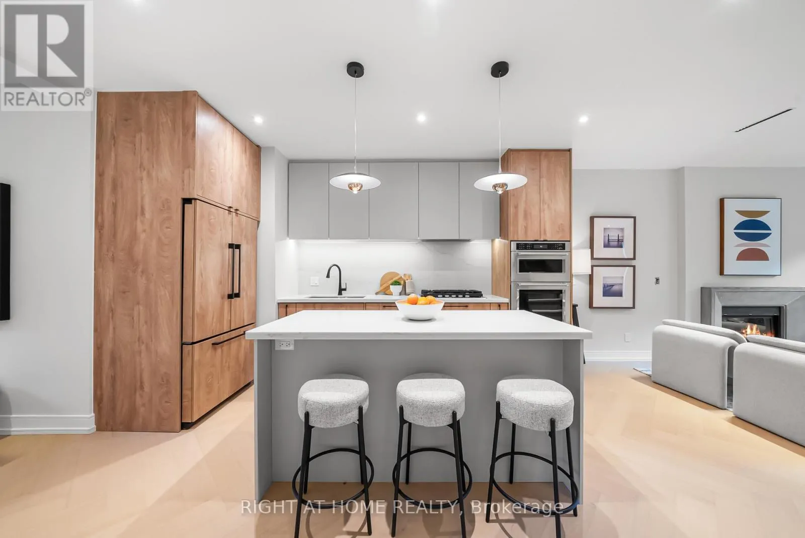 98 DIXON AVENUE