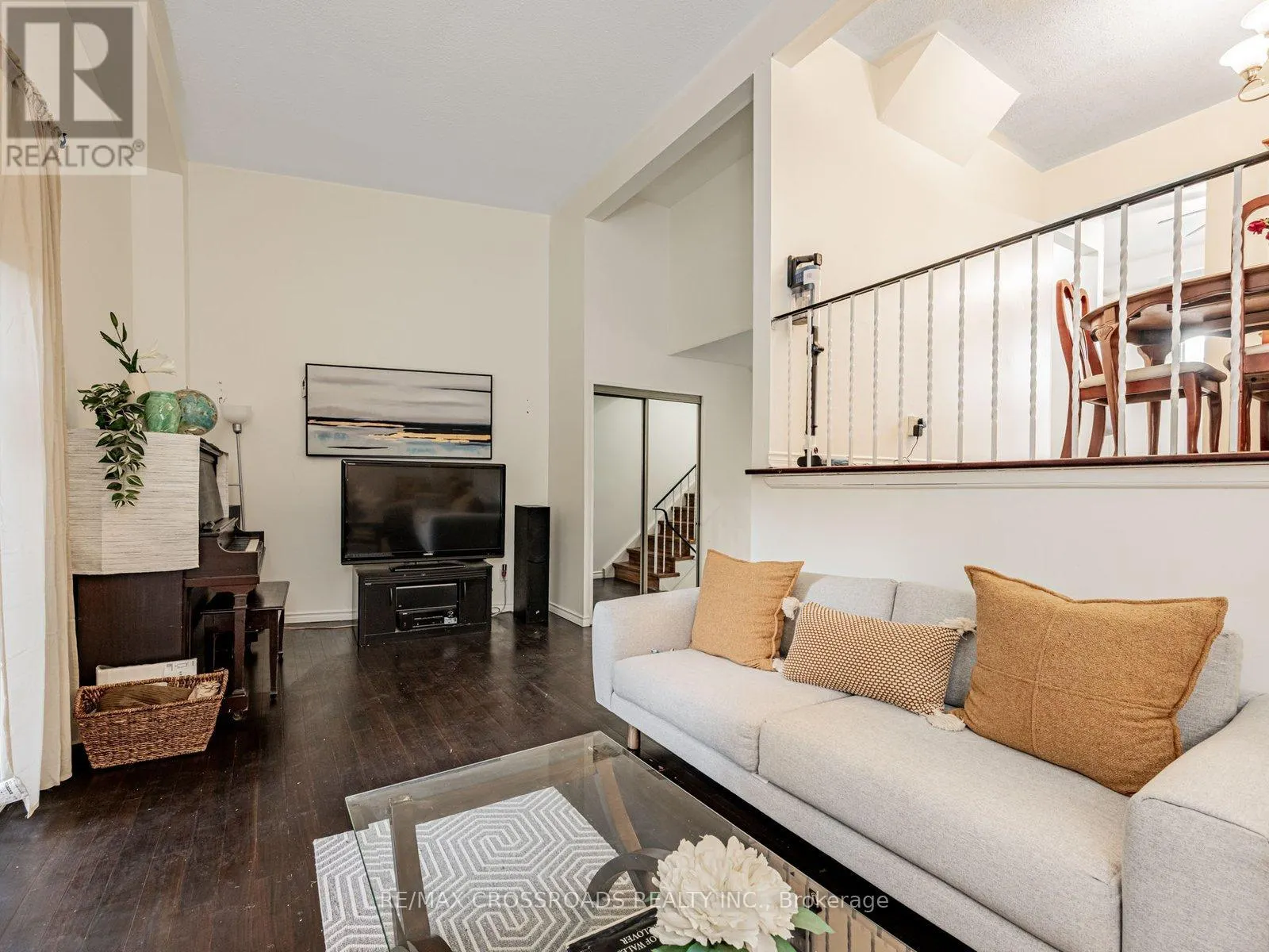 58 - 120 BEVERLY GLEN BOULEVARD