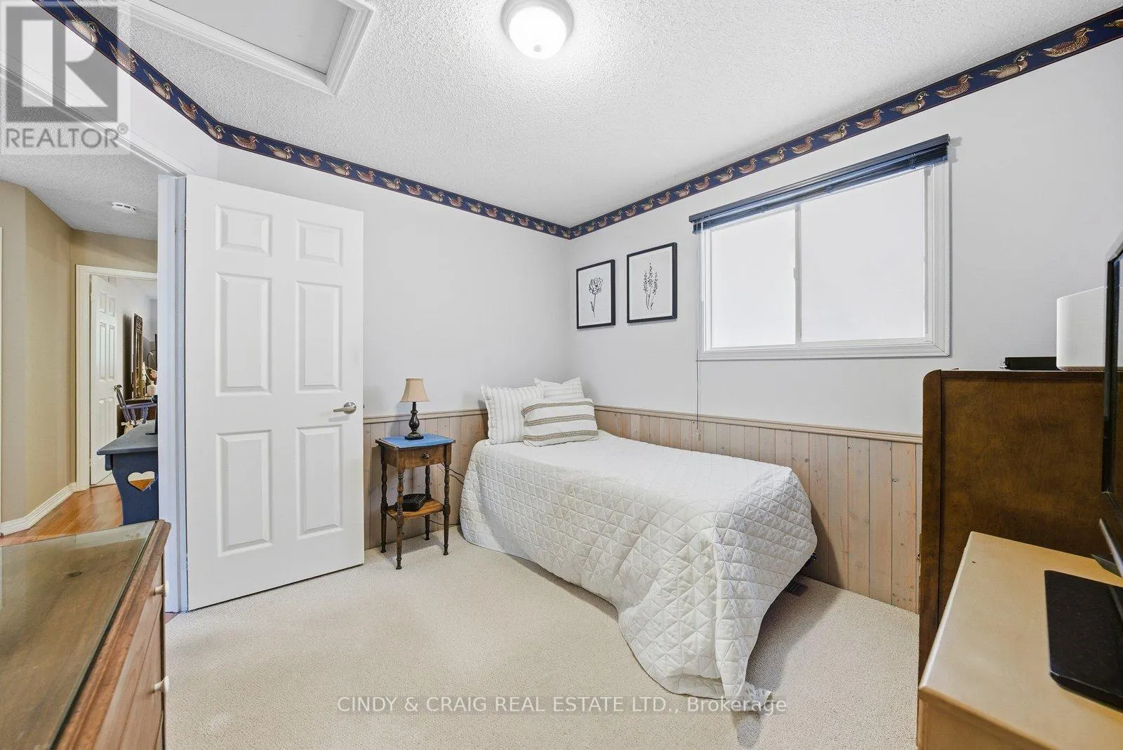 318 SANDRINGHAM DRIVE