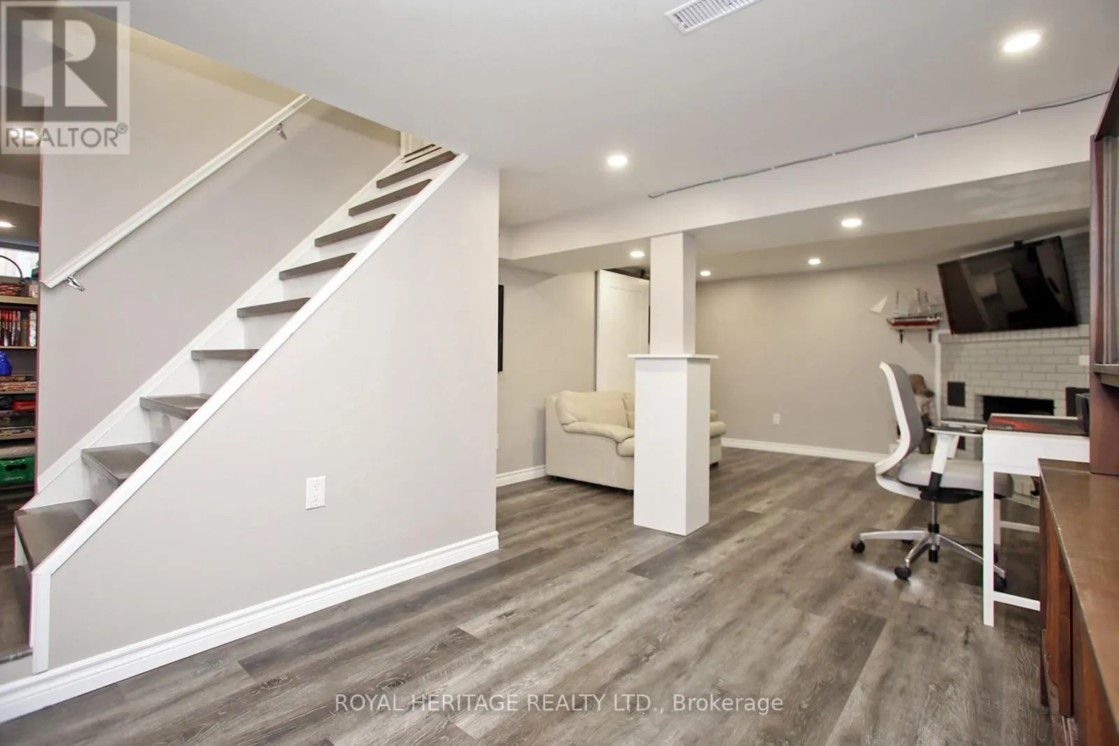16 BURCHER ROAD