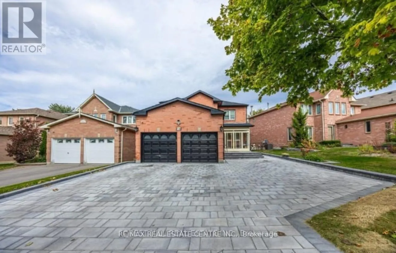 16 WILLCOCKS CRESCENT
